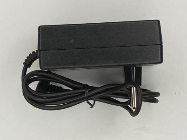 12V 2Ah Dual Function DC Socket Adapter – 2-in-1 Power Supply & Charging Connector for Automotive & DIY Electronics - Image 2