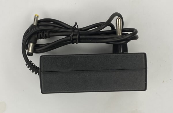 12V 2Ah Dual Function DC Socket Adapter – 2-in-1 Power Supply & Charging Connector for Automotive & DIY Electronics - Image 3